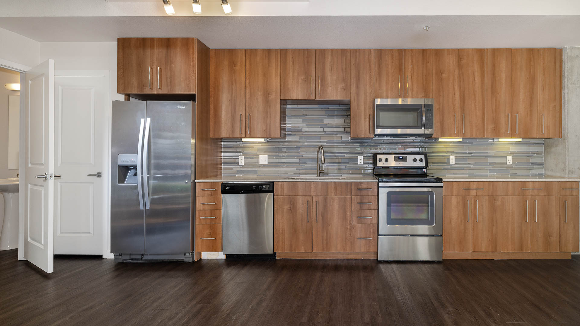 Radius Uptown Apartments 5 of 12