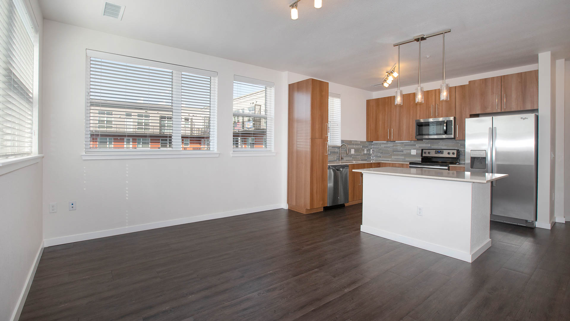 Radius Uptown Apartments 10 of 12