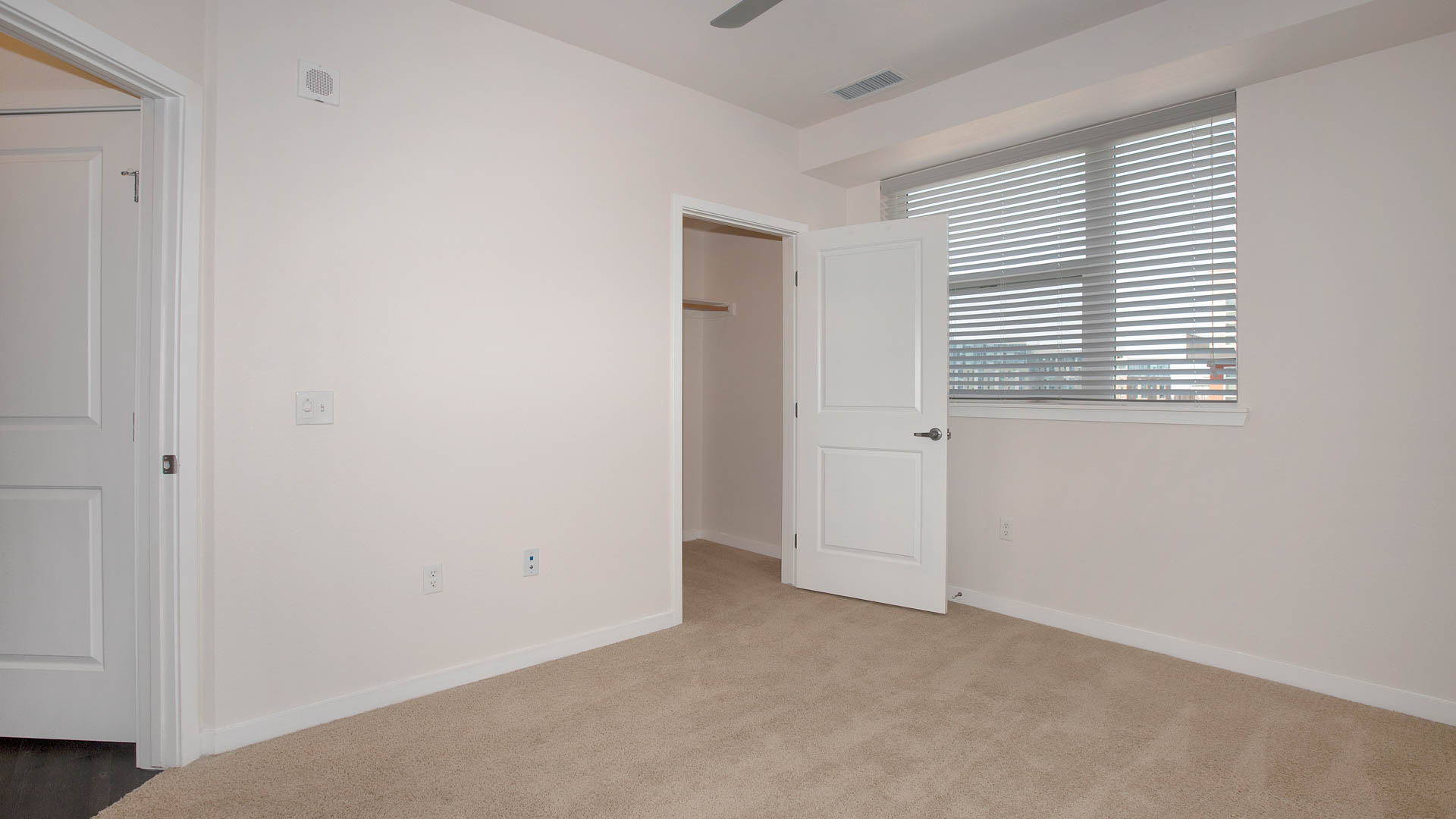 Radius Uptown Apartments 4 of 8