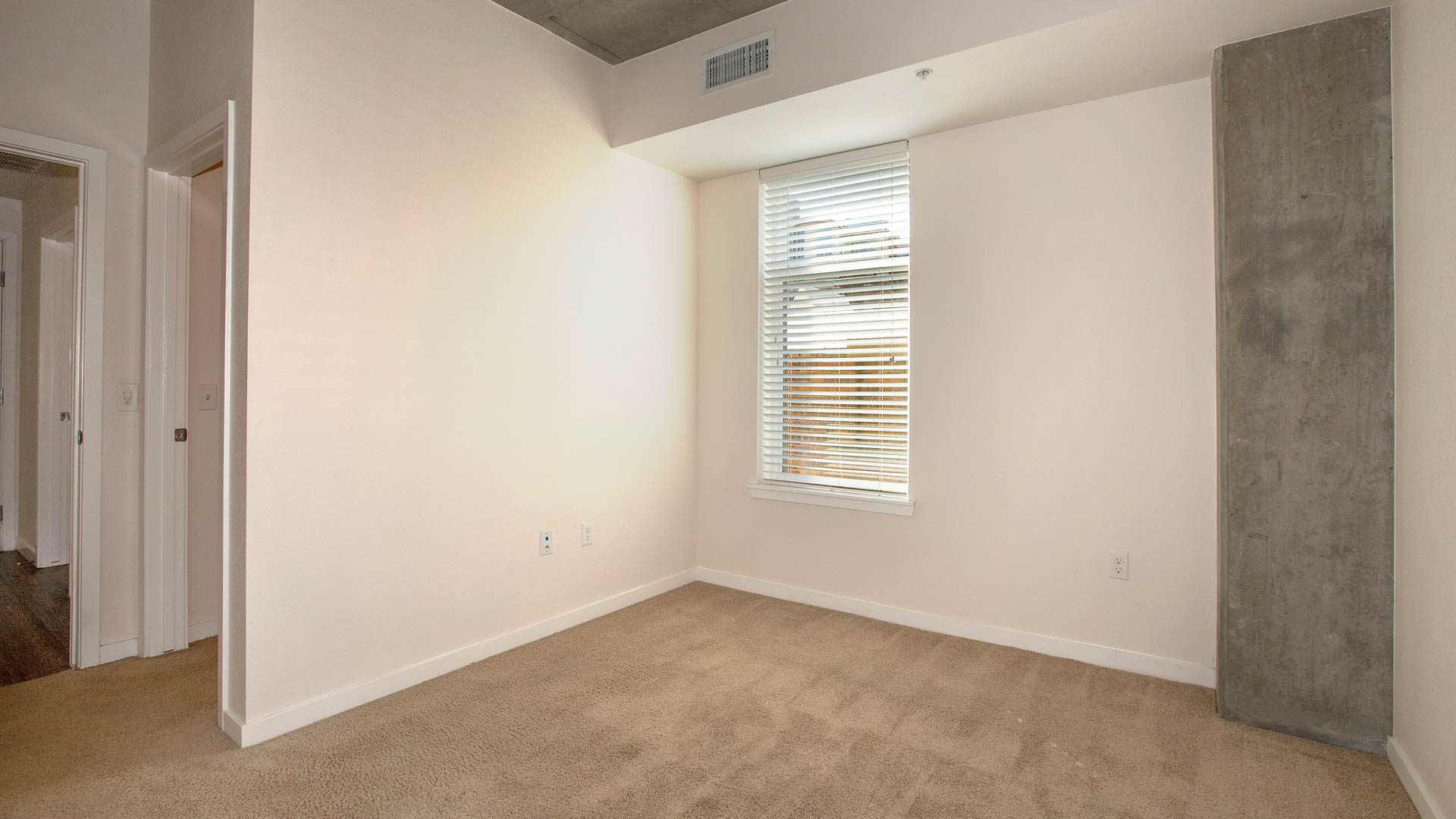 Radius Uptown Apartments 3 of 8