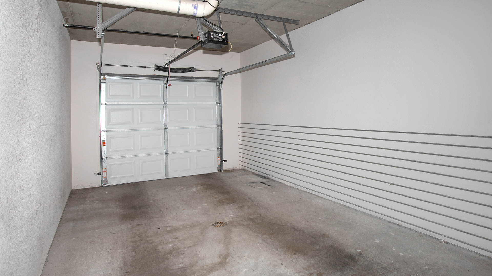 Radius Uptown Apartments 5 of 8