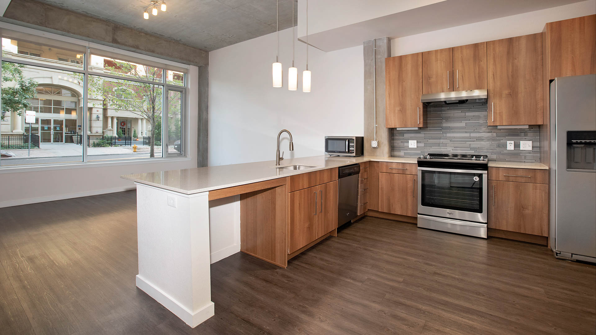 Radius Uptown Apartments 7 of 12