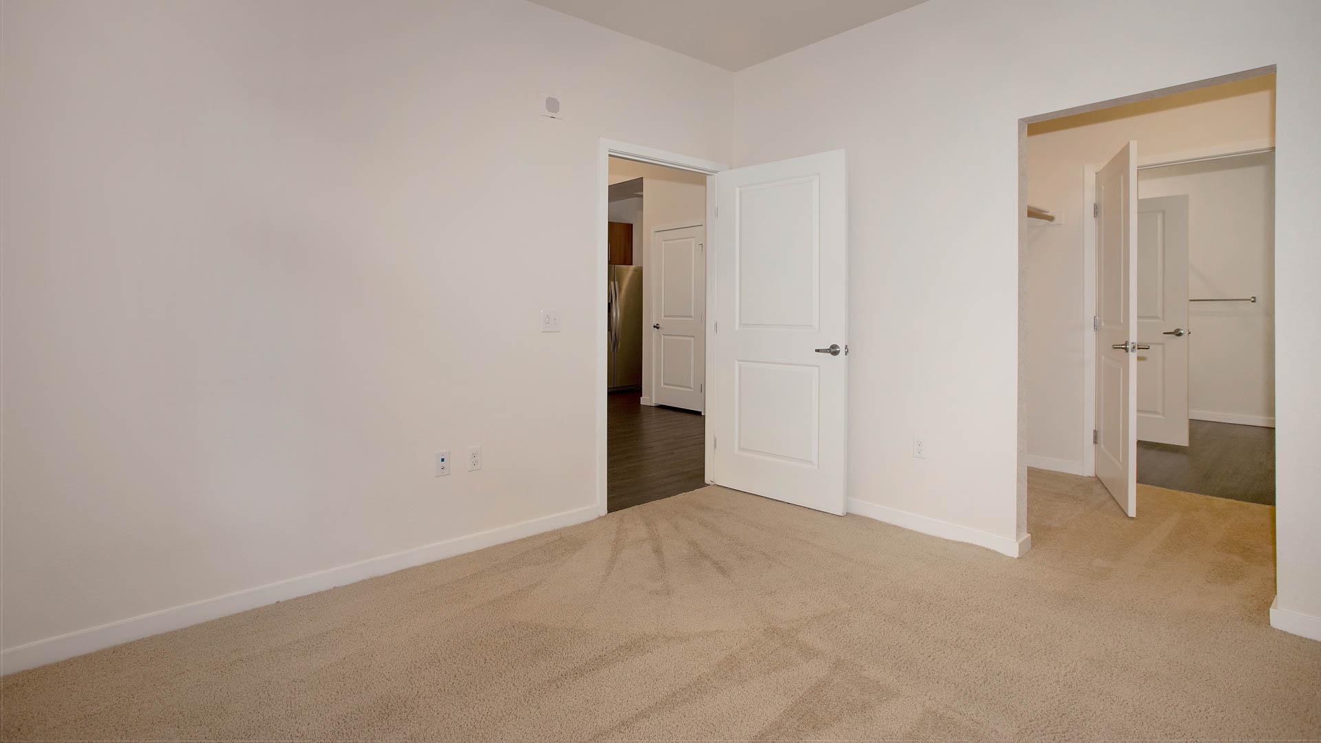 Radius Uptown Apartments 4 of 8