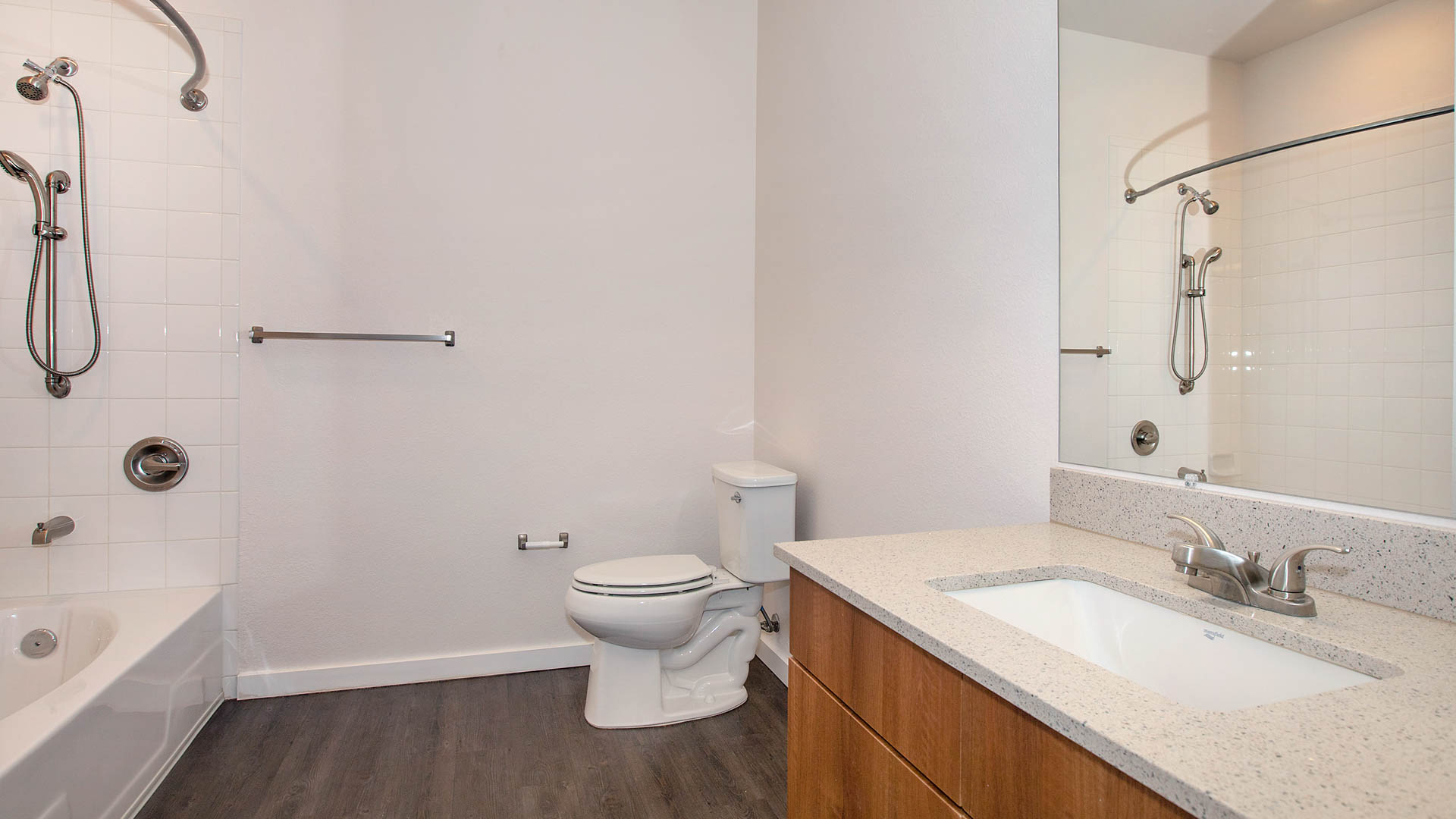 Radius Uptown Apartments 5 of 8