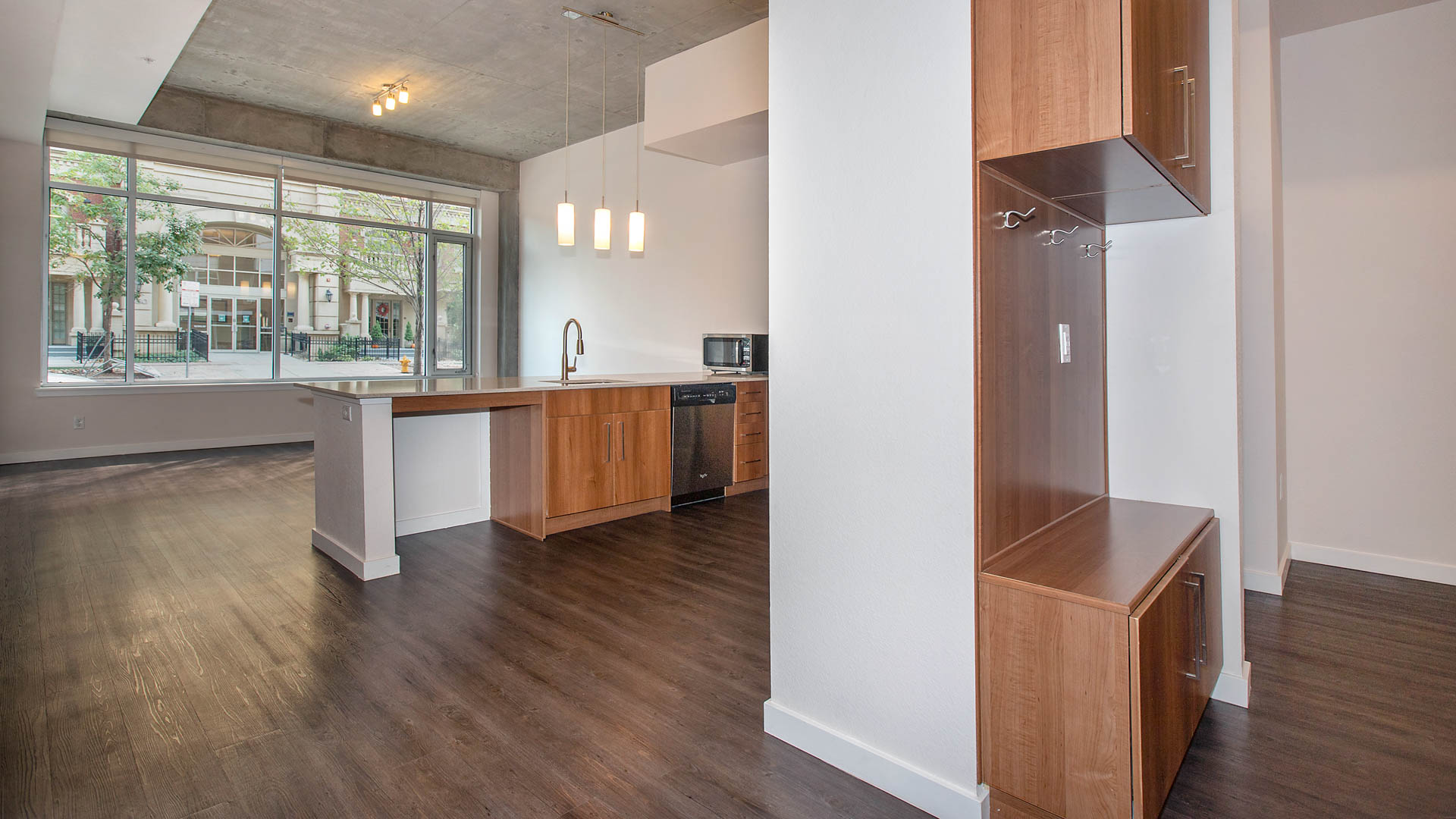 Radius Uptown Apartments 6 of 12