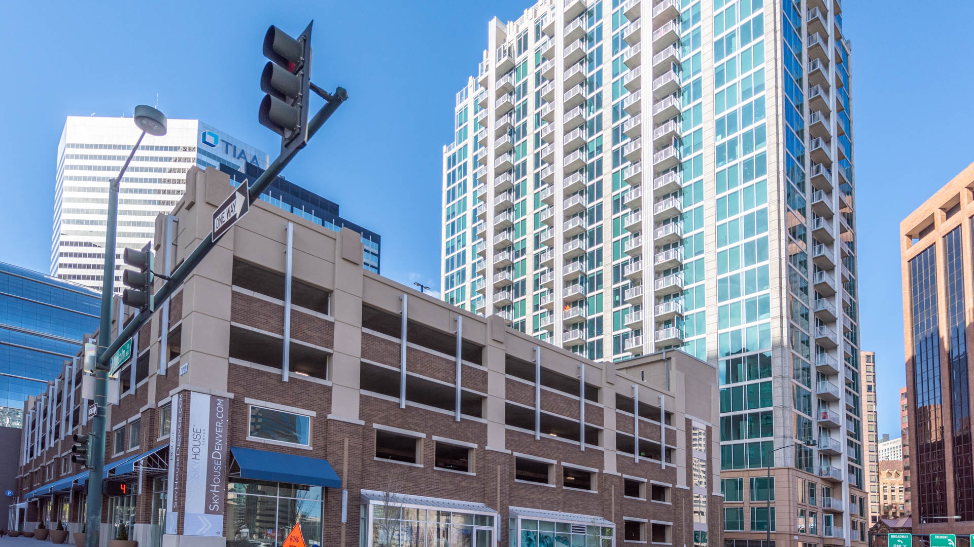 Skyhouse Denver Apartments 3 of 12