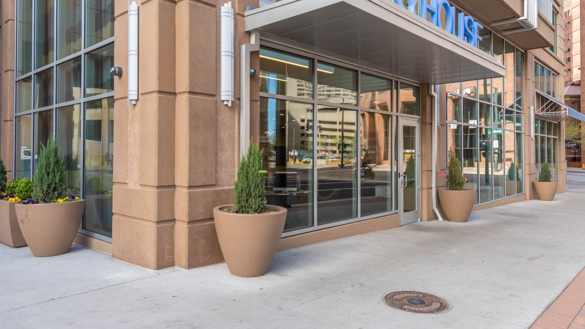Skyhouse Denver Apartments 2 of 12