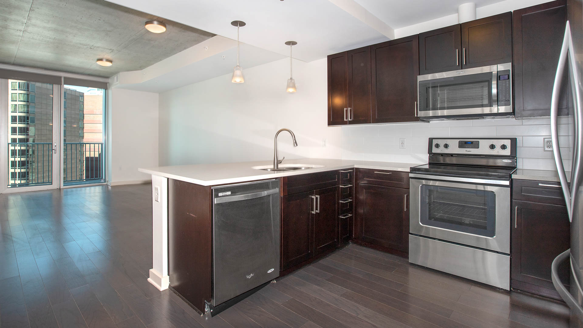 Skyhouse Denver Apartments 1 of 8