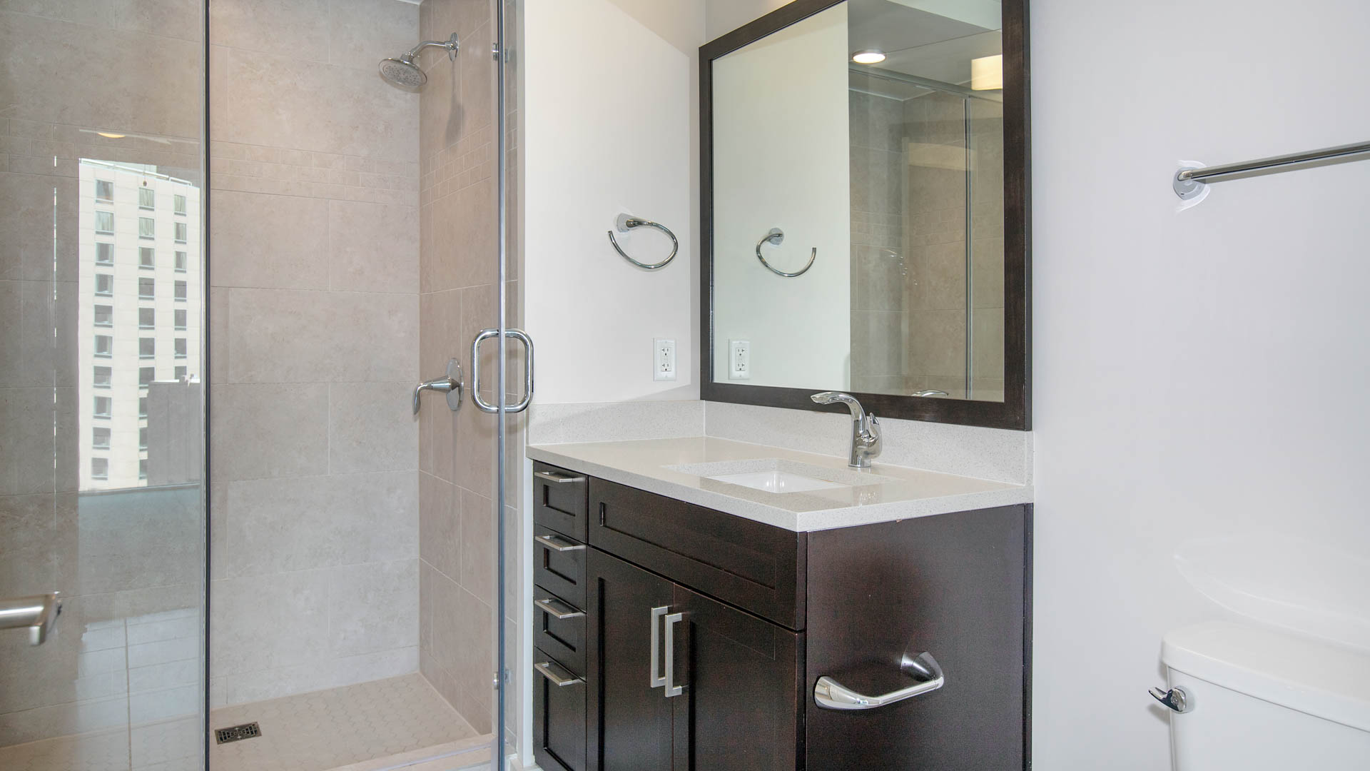 Skyhouse Denver Apartments 3 of 8