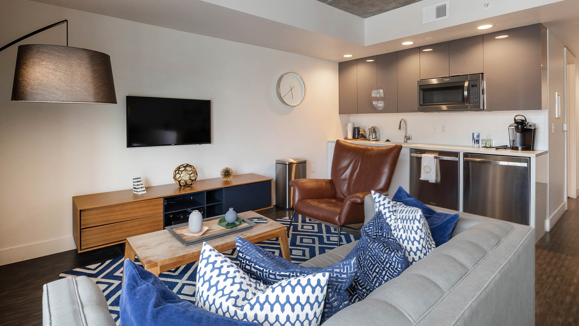 Eviva on Cherokee Apartments 34 of 56