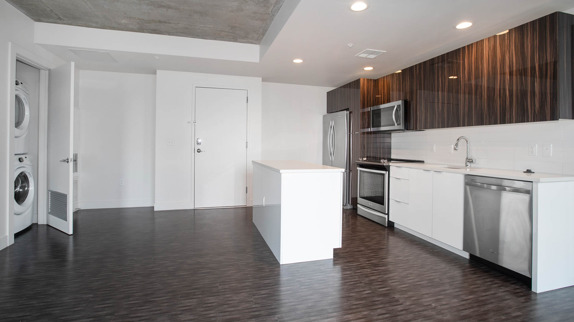 Eviva on Cherokee Apartments 17 of 56
