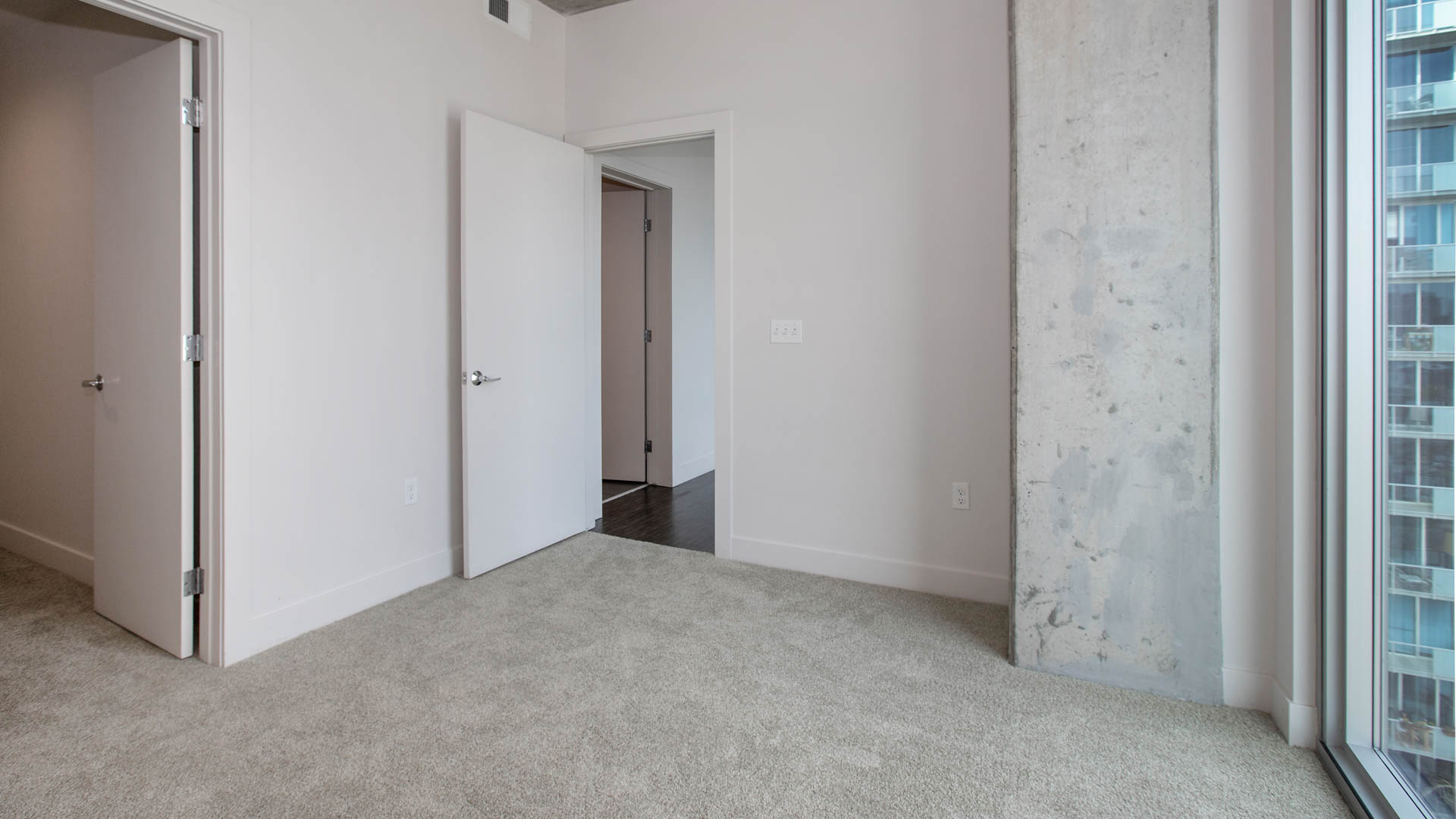 Eviva on Cherokee Apartments 29 of 56