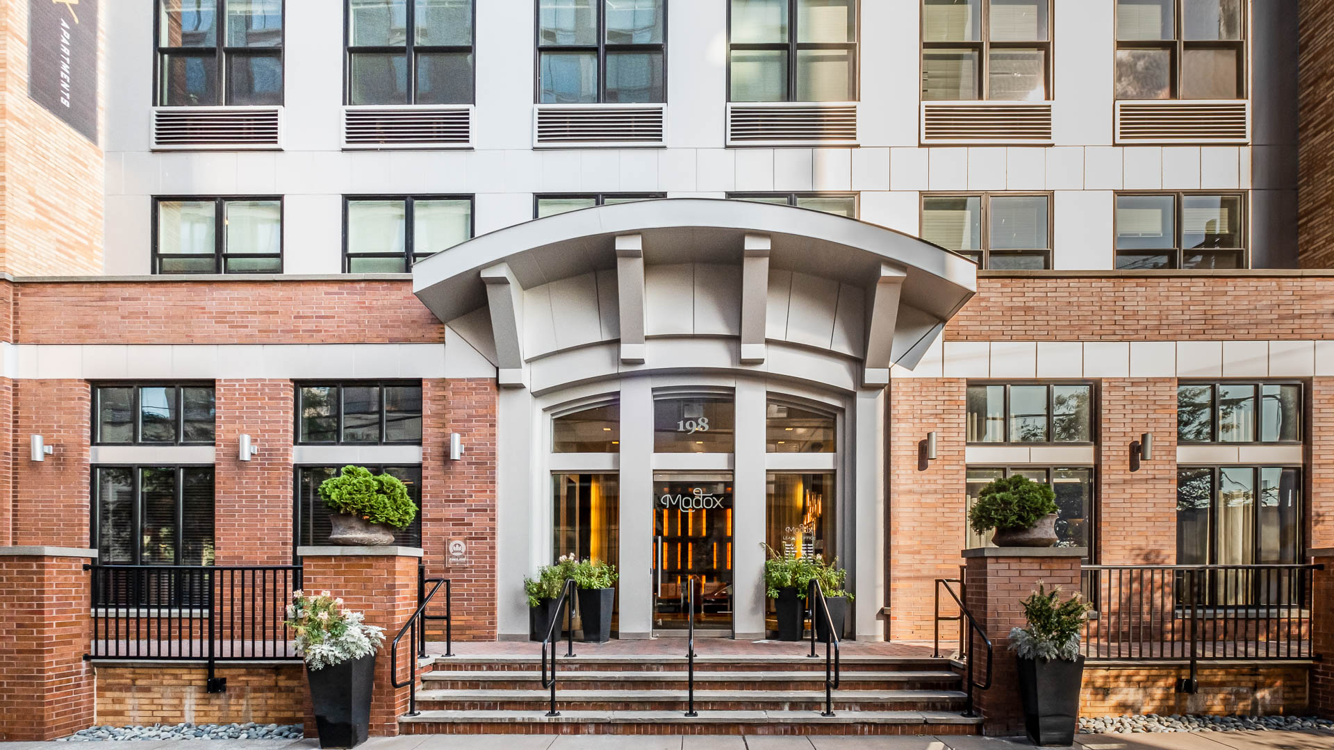 Madox Apartments 3 of 12
