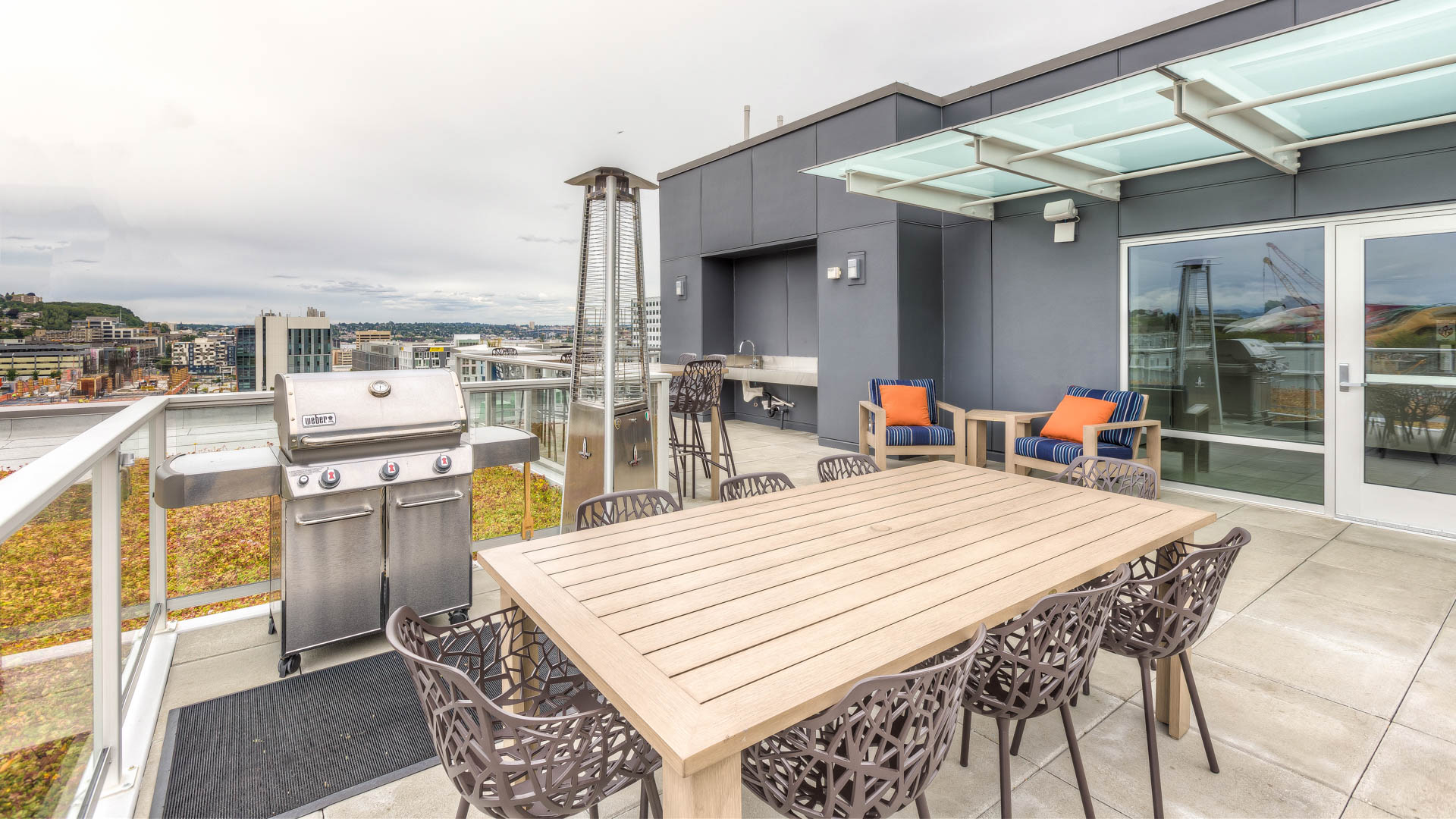 Grill area at Mark on 8th Apartments