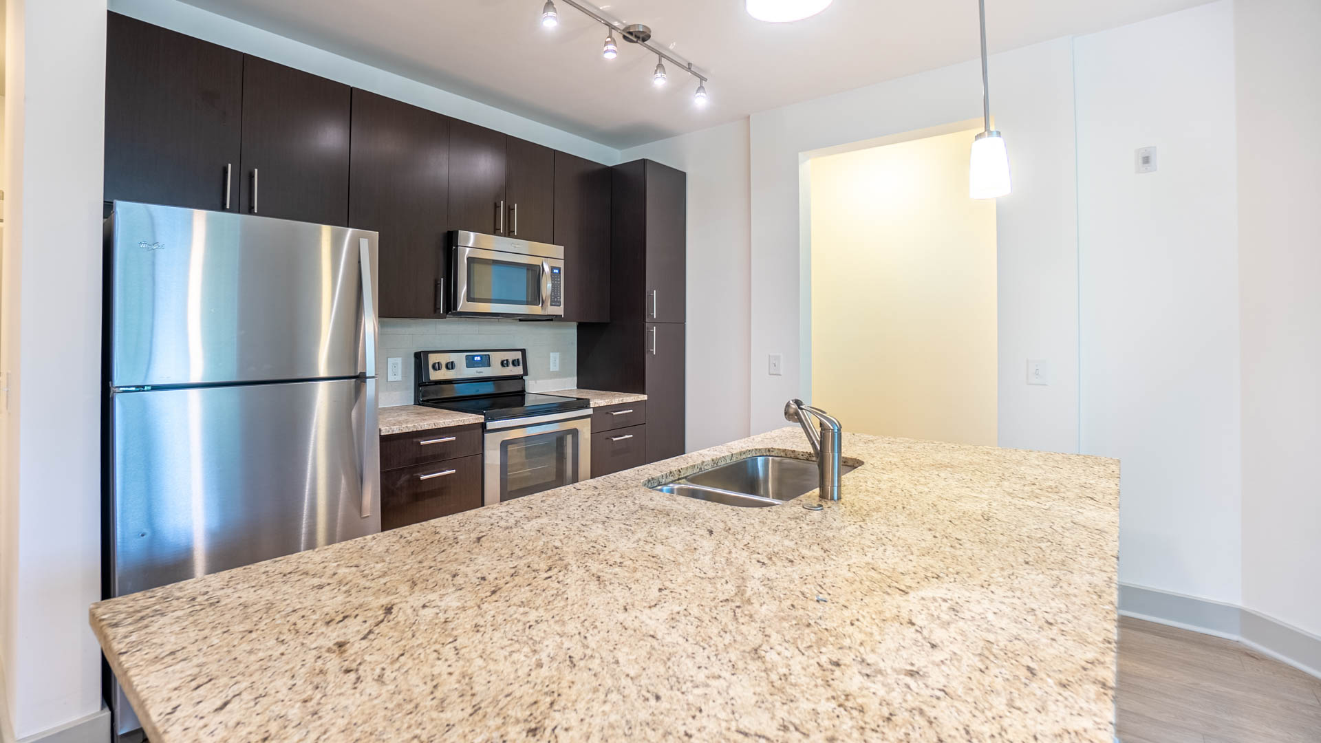 Axis at Shady Grove Apartments 10 of 12