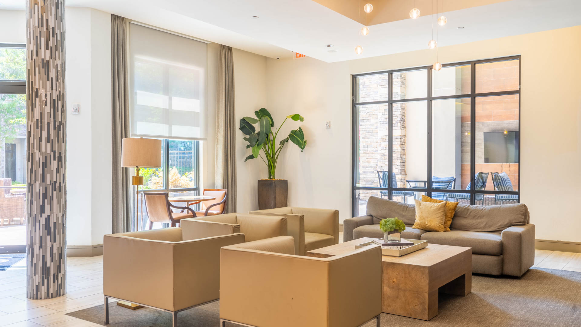 Lounge at Axis at Shady Grove Apartments (4 of 5)