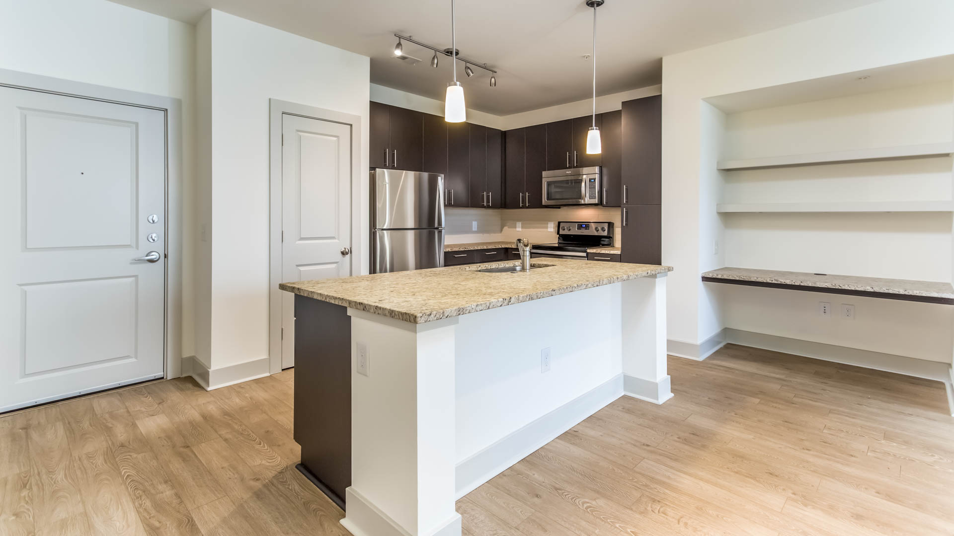 Axis at Shady Grove Apartments 11 of 12