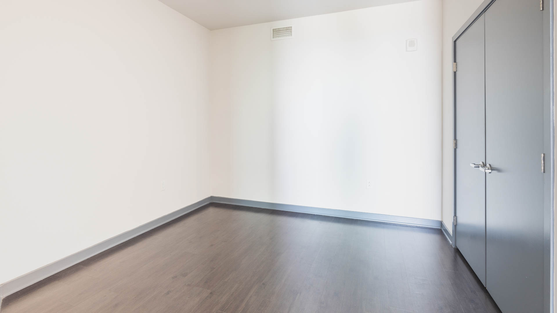STOA Apartments 2 of 7