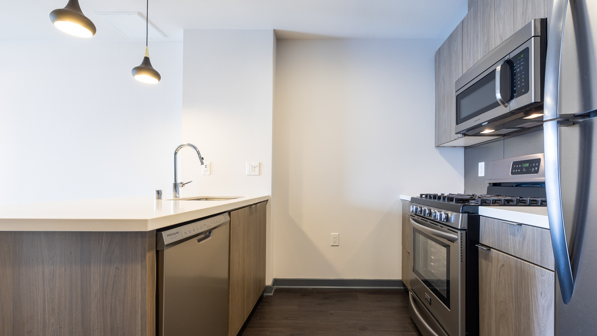 STOA Apartments 7 of 12