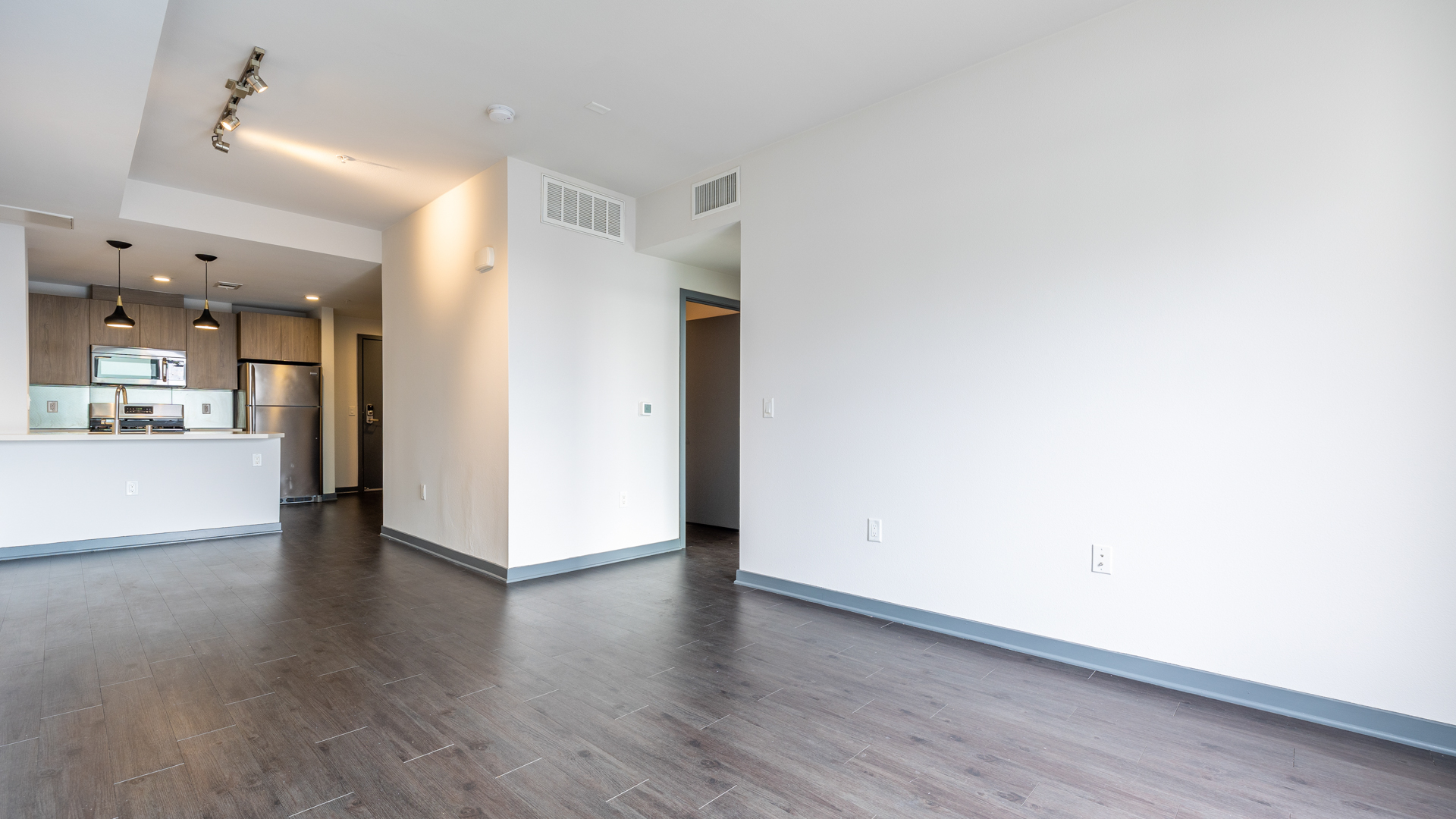 STOA Apartments 3 of 7