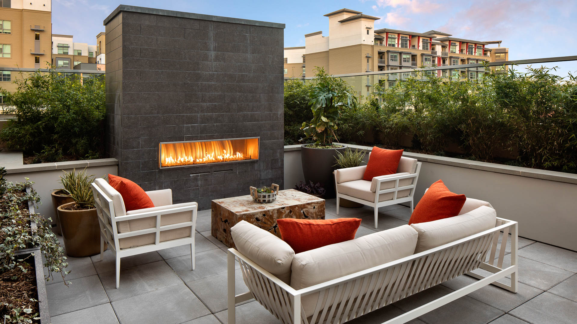 Lounge at Huxley Apartments (5 of 5)