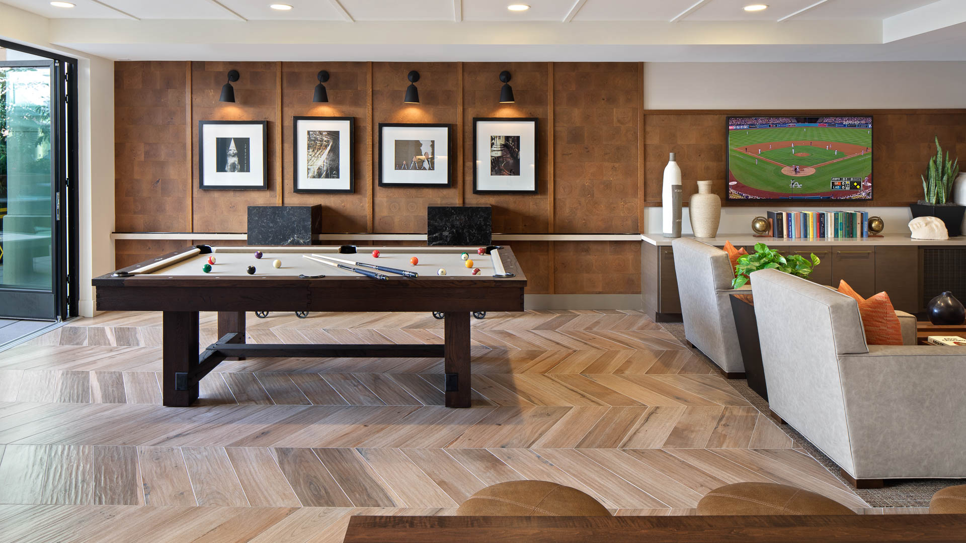 Lounge at Huxley Apartments (1 of 5)