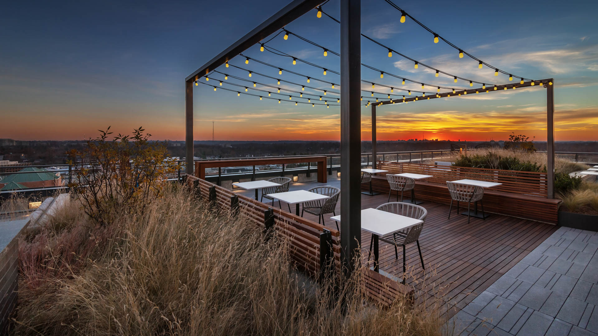 Roof deck at The Edge Apartments (7 of 8)