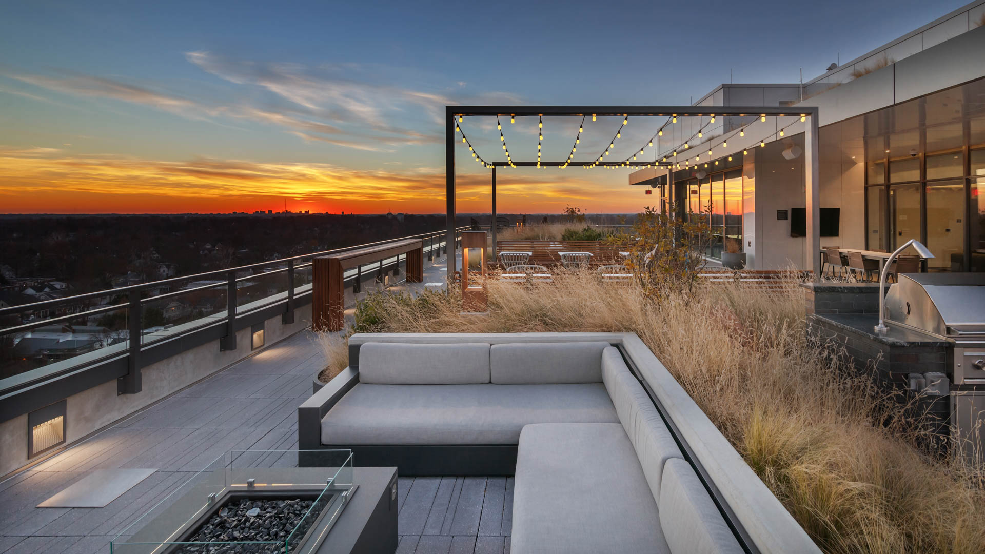 Roof deck at The Edge Apartments (8 of 8)