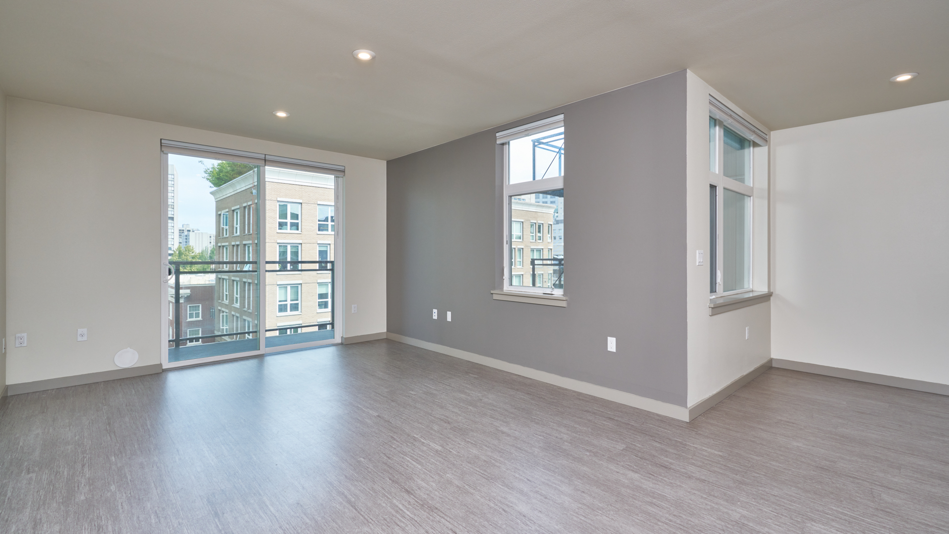 Saxton Apartments 4 of 14
