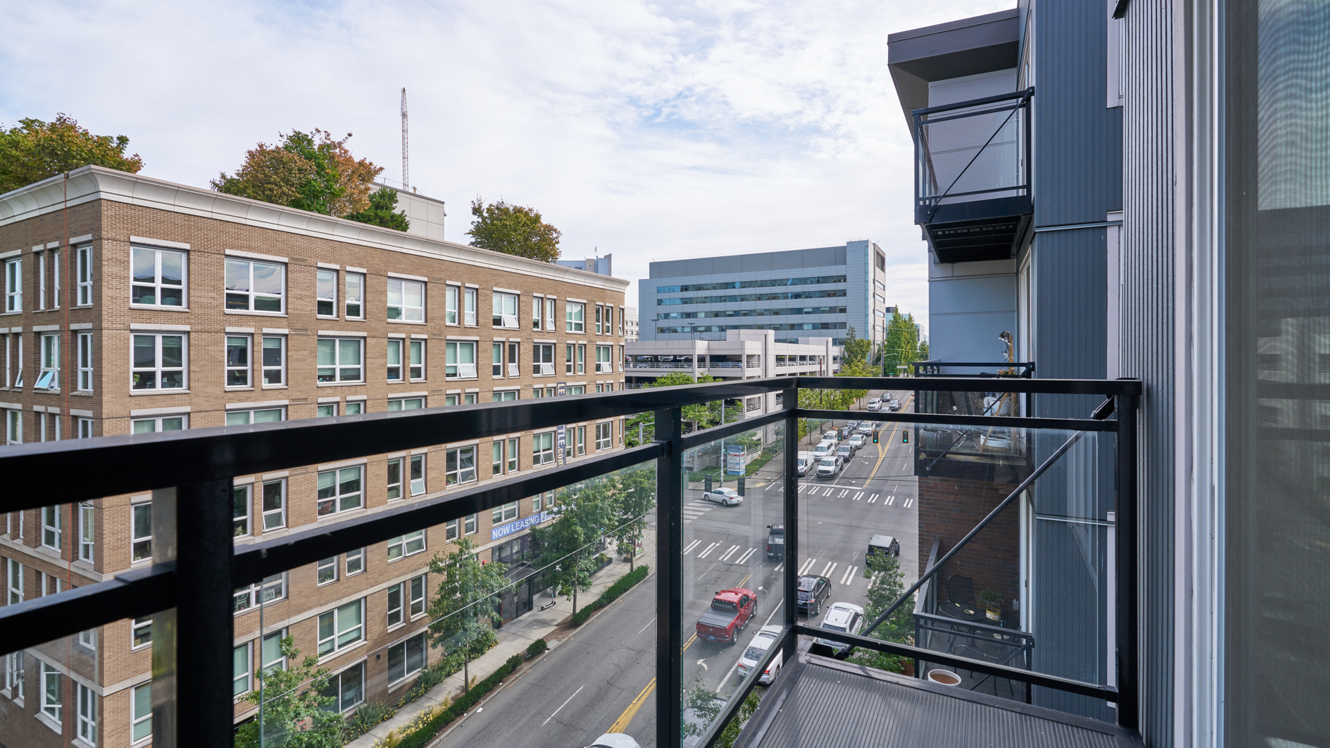 Saxton Apartments 12 of 14