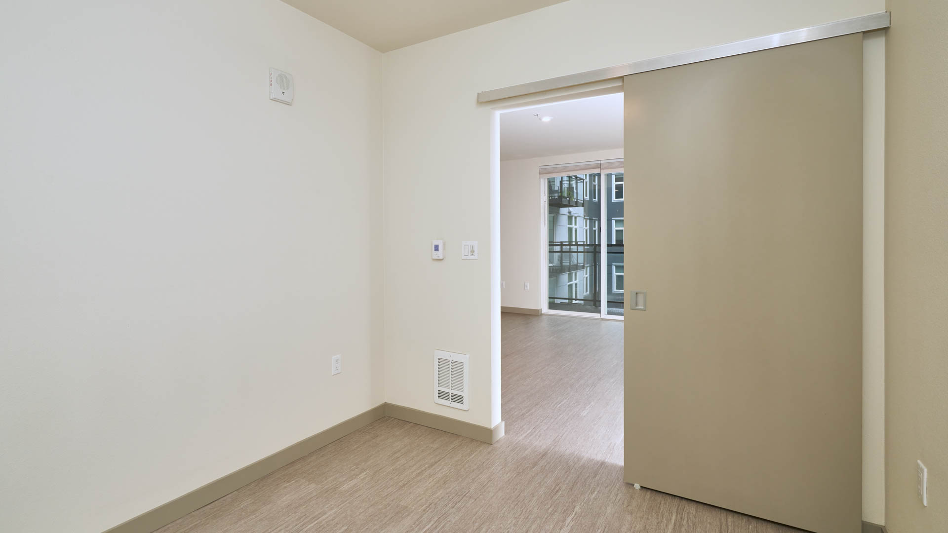 Saxton Apartments 3 of 7