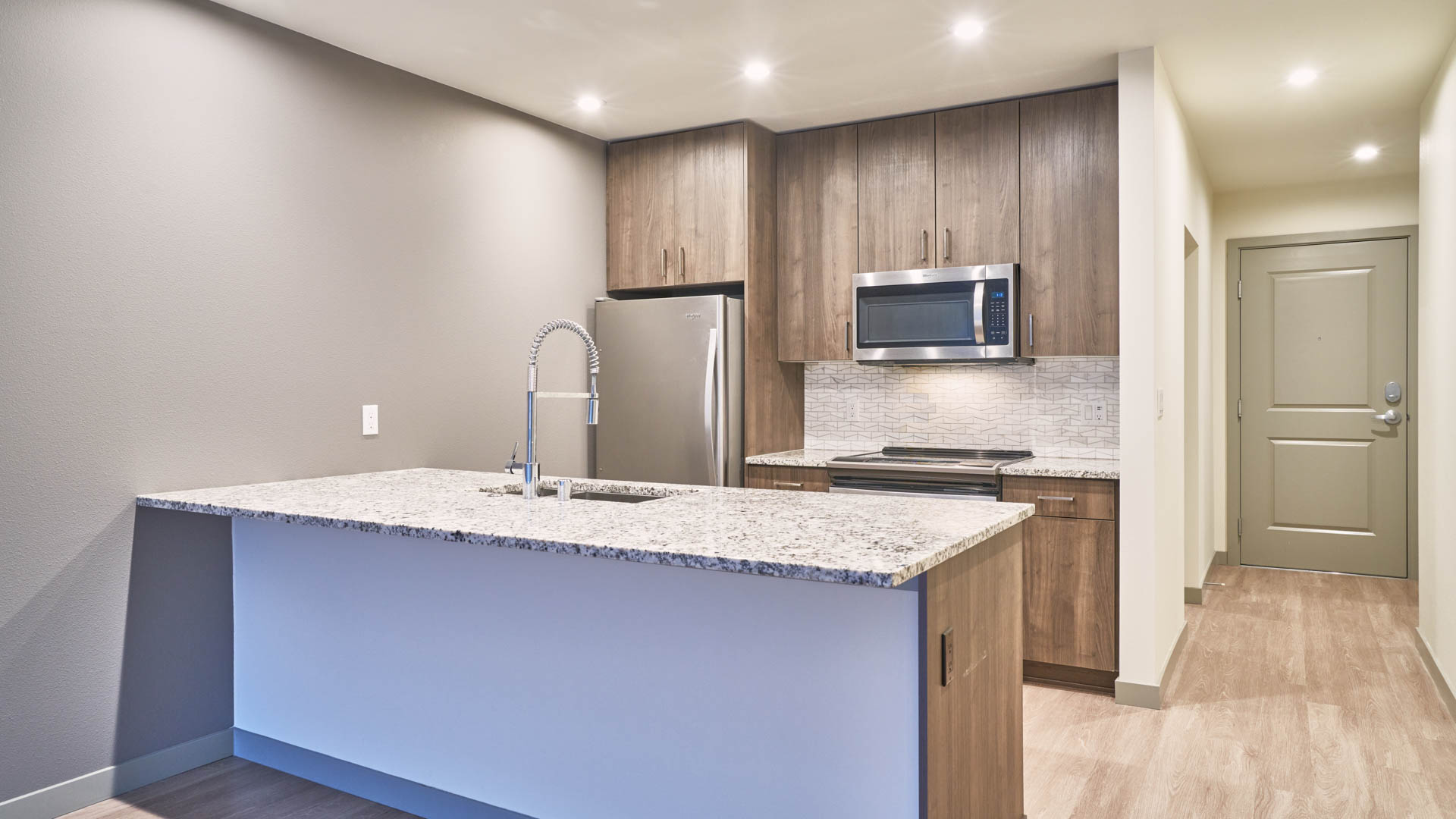 Saxton Apartments 5 of 8