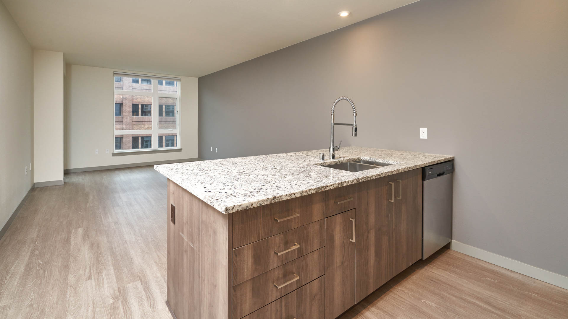 Saxton Apartments 15 of 60