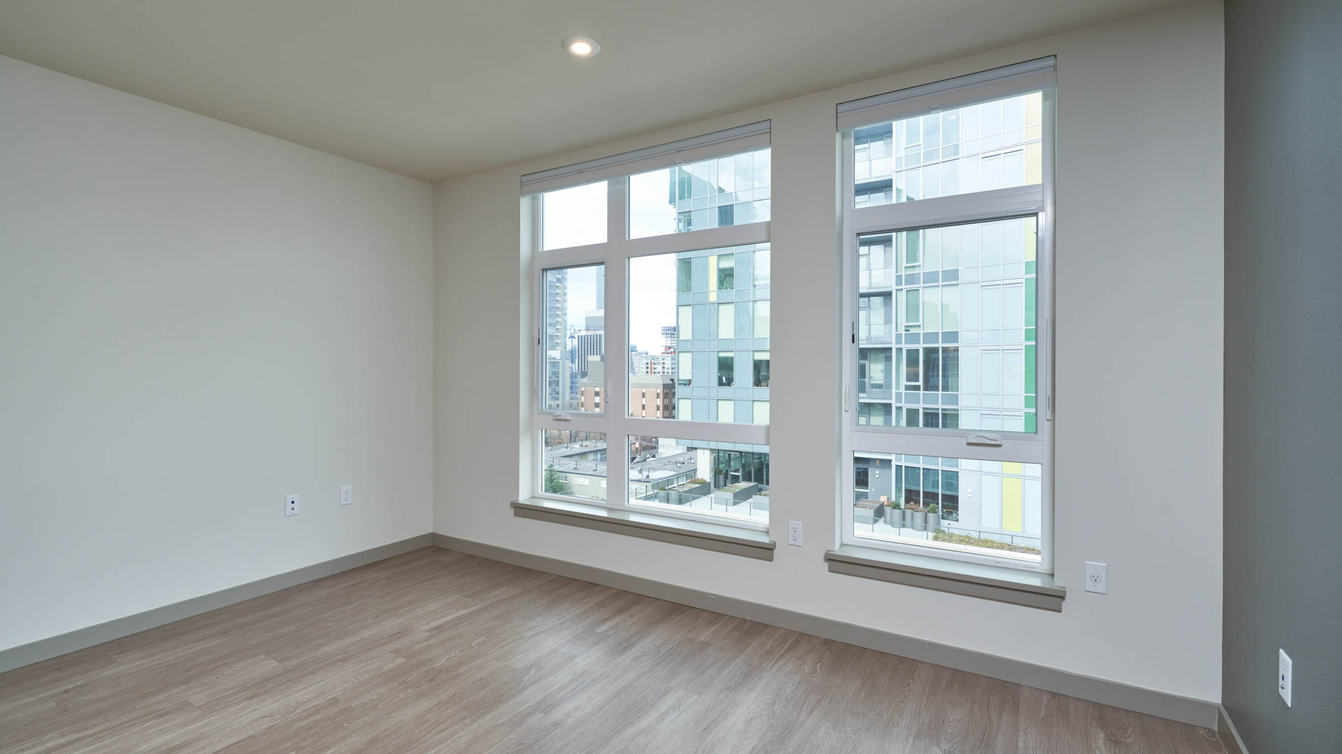 Saxton Apartments 3 of 6