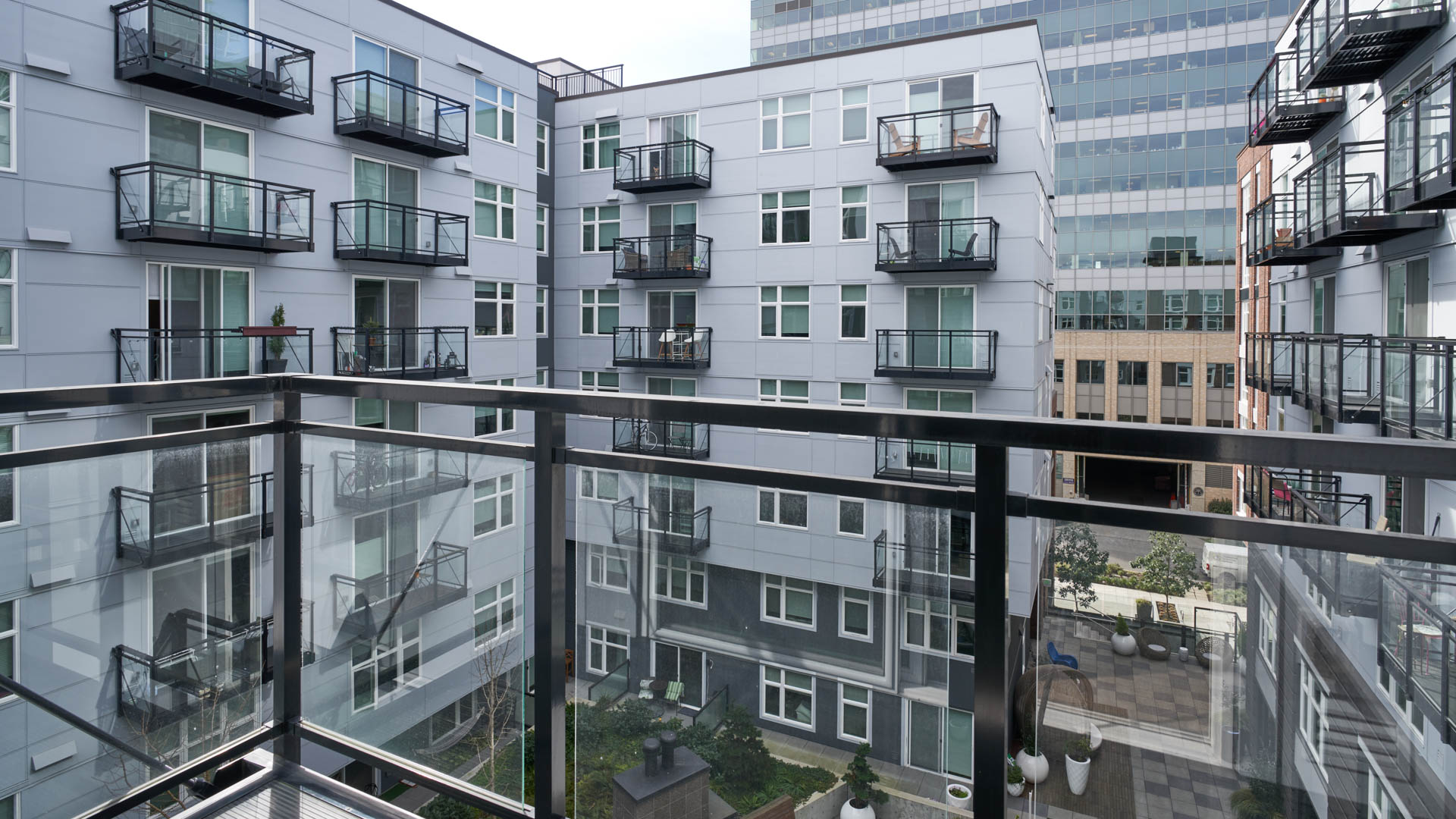 Saxton Apartments 26 of 60