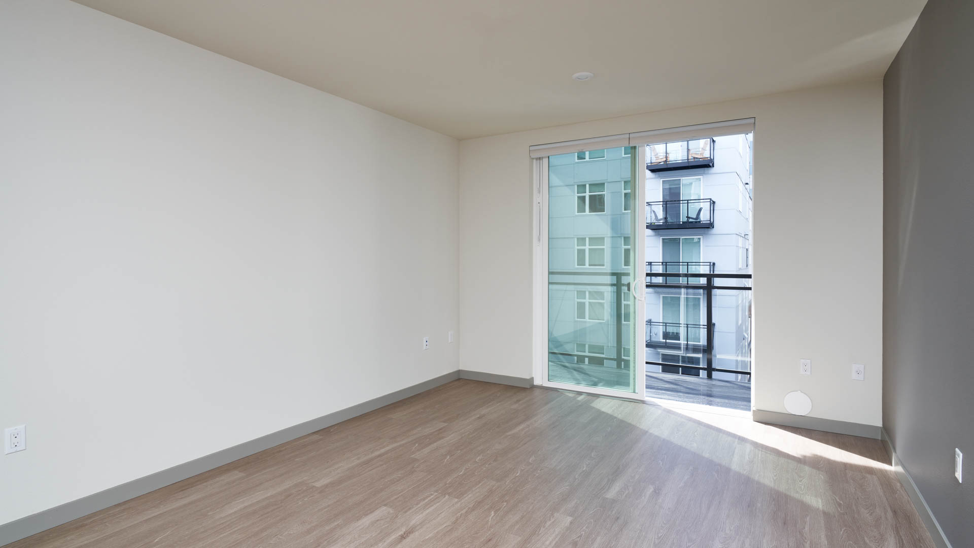 Saxton Apartments 19 of 60