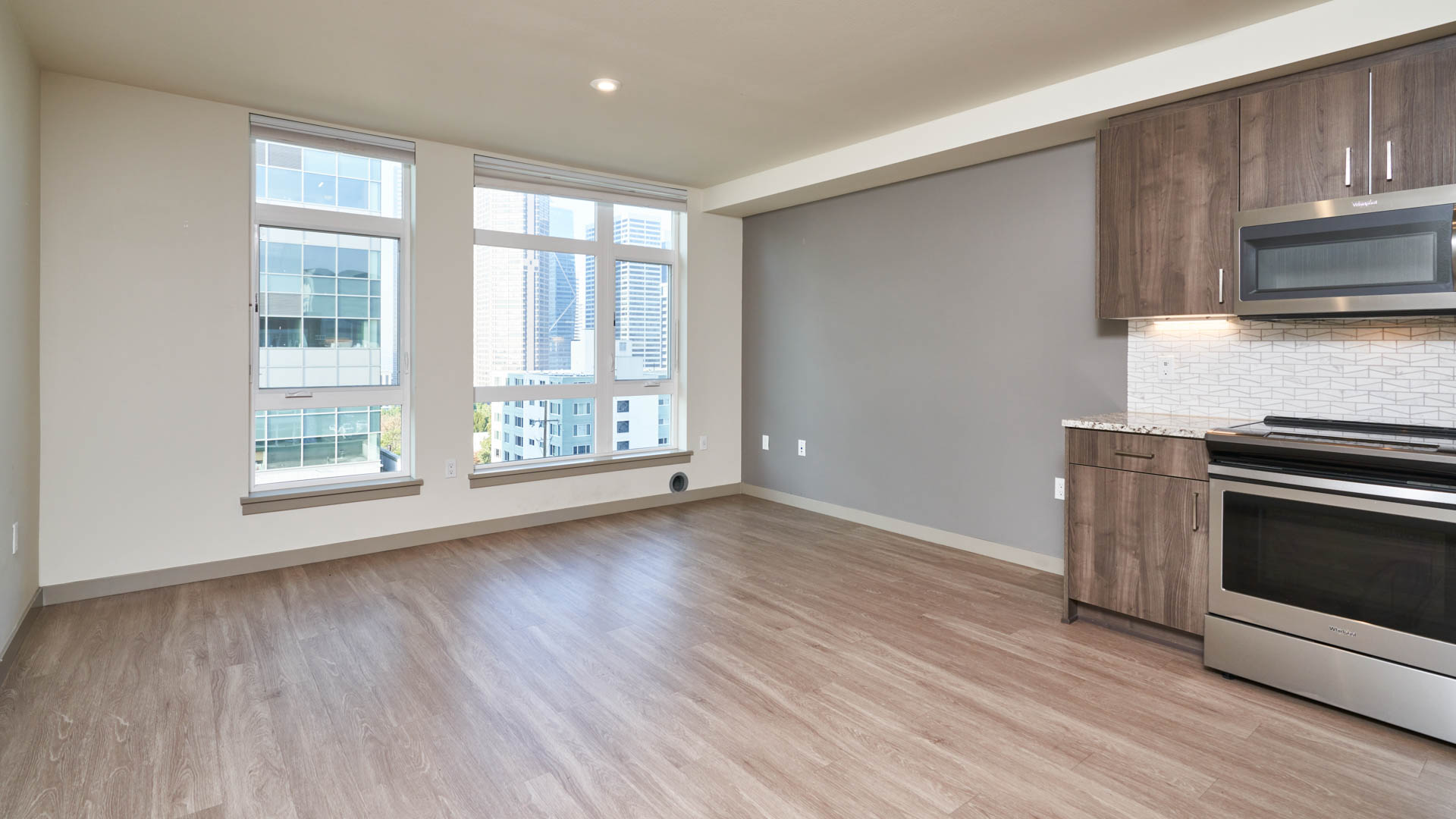 Saxton Apartments 4 of 7