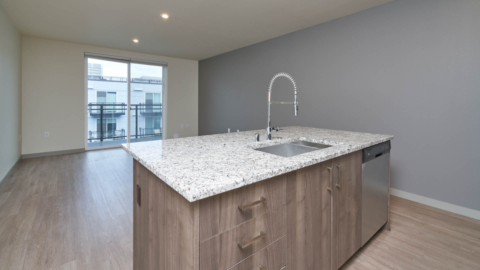 Saxton Apartments 3 of 9