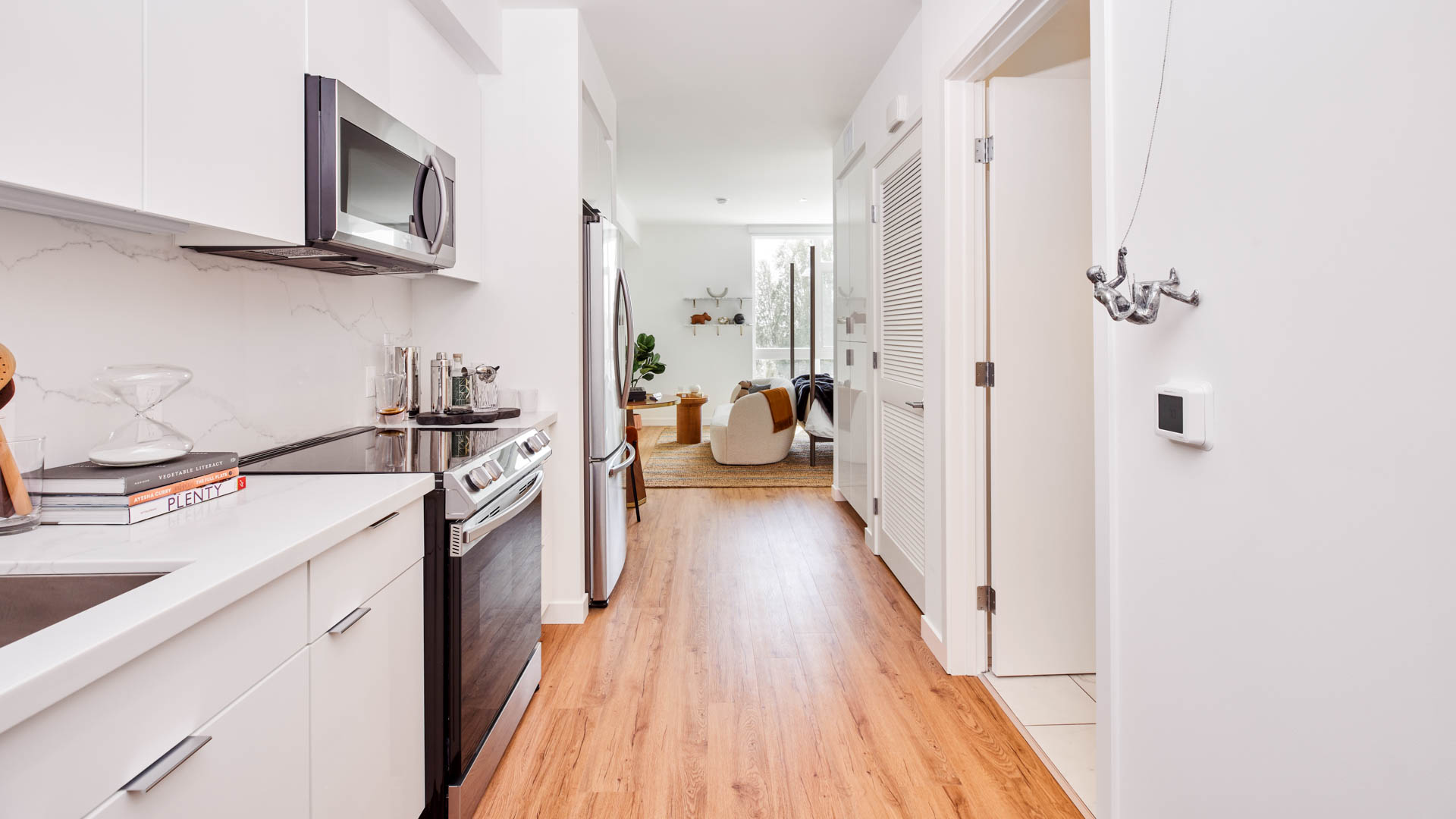 Aero Apartments 2 of 12