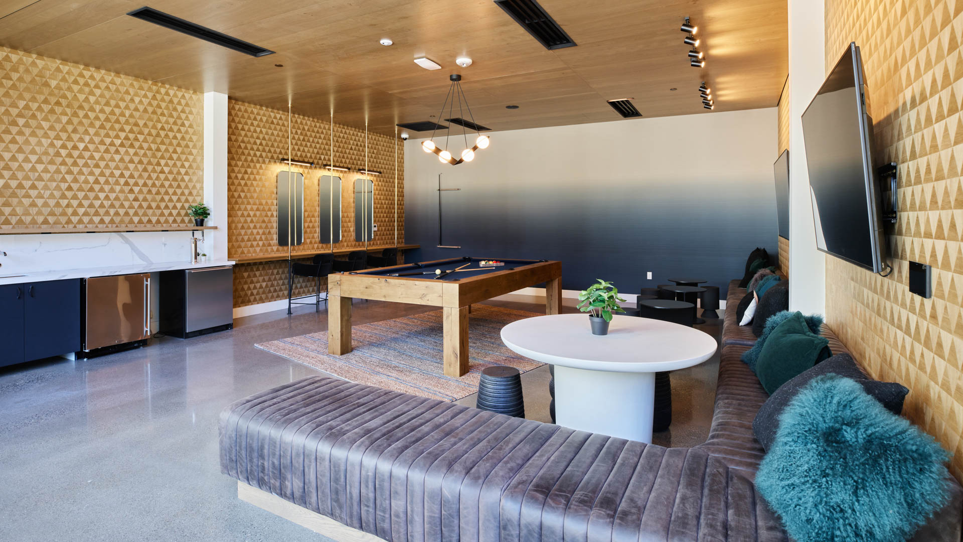 Lounge at Aero Apartments (1 of 5)