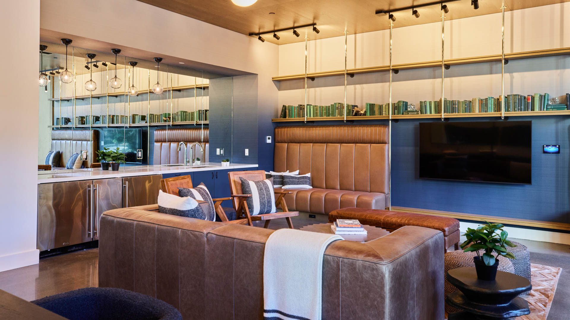 Lounge at Aero Apartments (3 of 5)