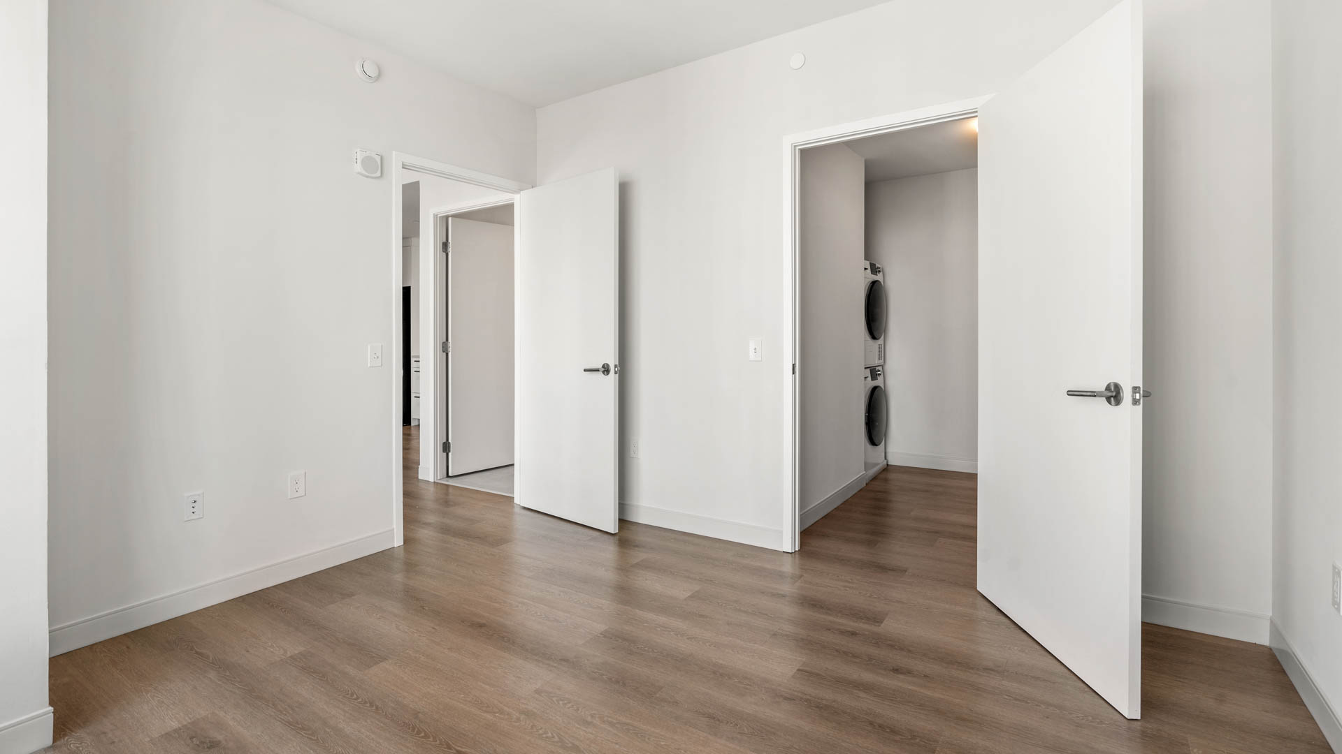 Alcott Apartments 2 of 8