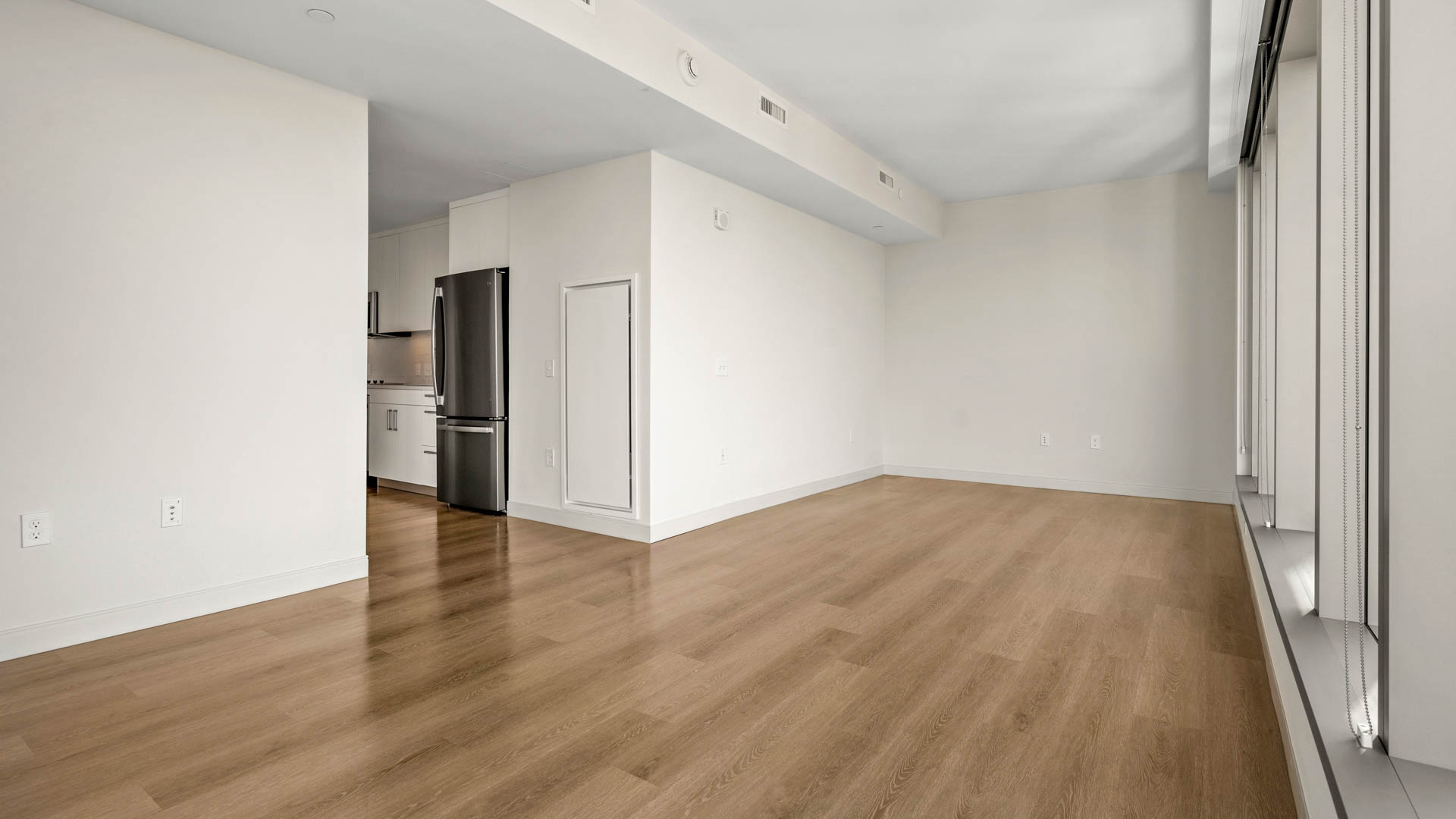 Alcott Apartments 5 of 6