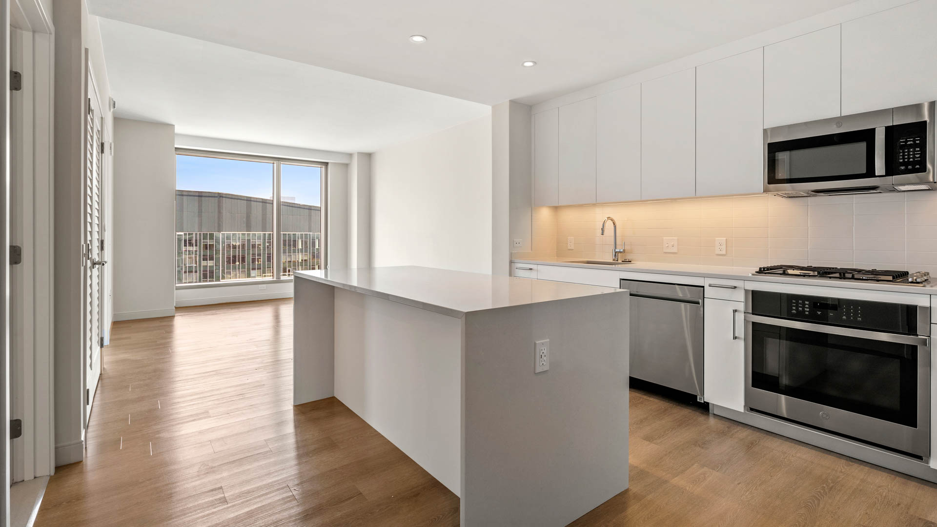 Alcott Apartments 3 of 10