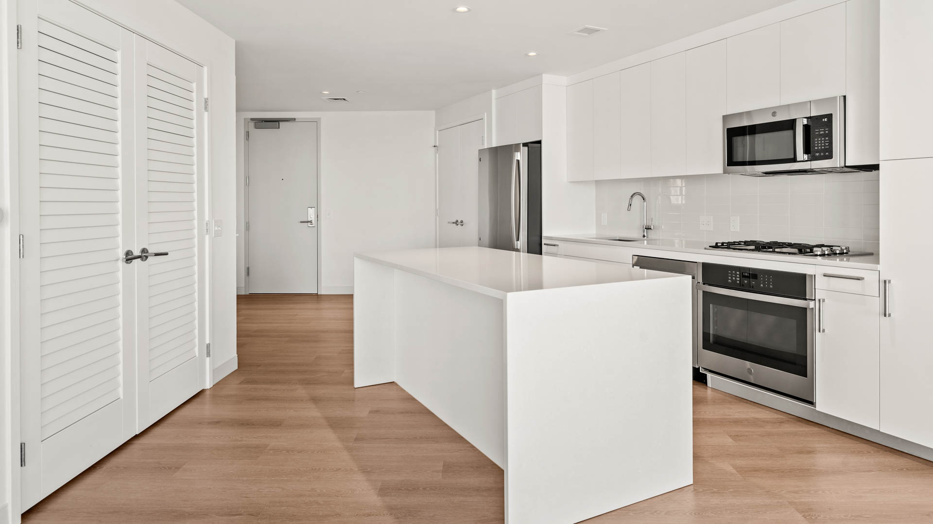 Alcott Apartments 4 of 9