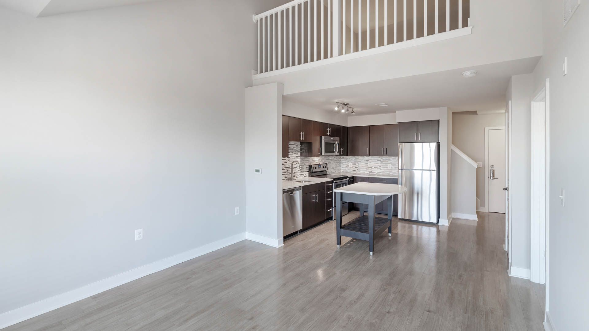 Radiant Fairfax Ridge Apartments 6 of 12