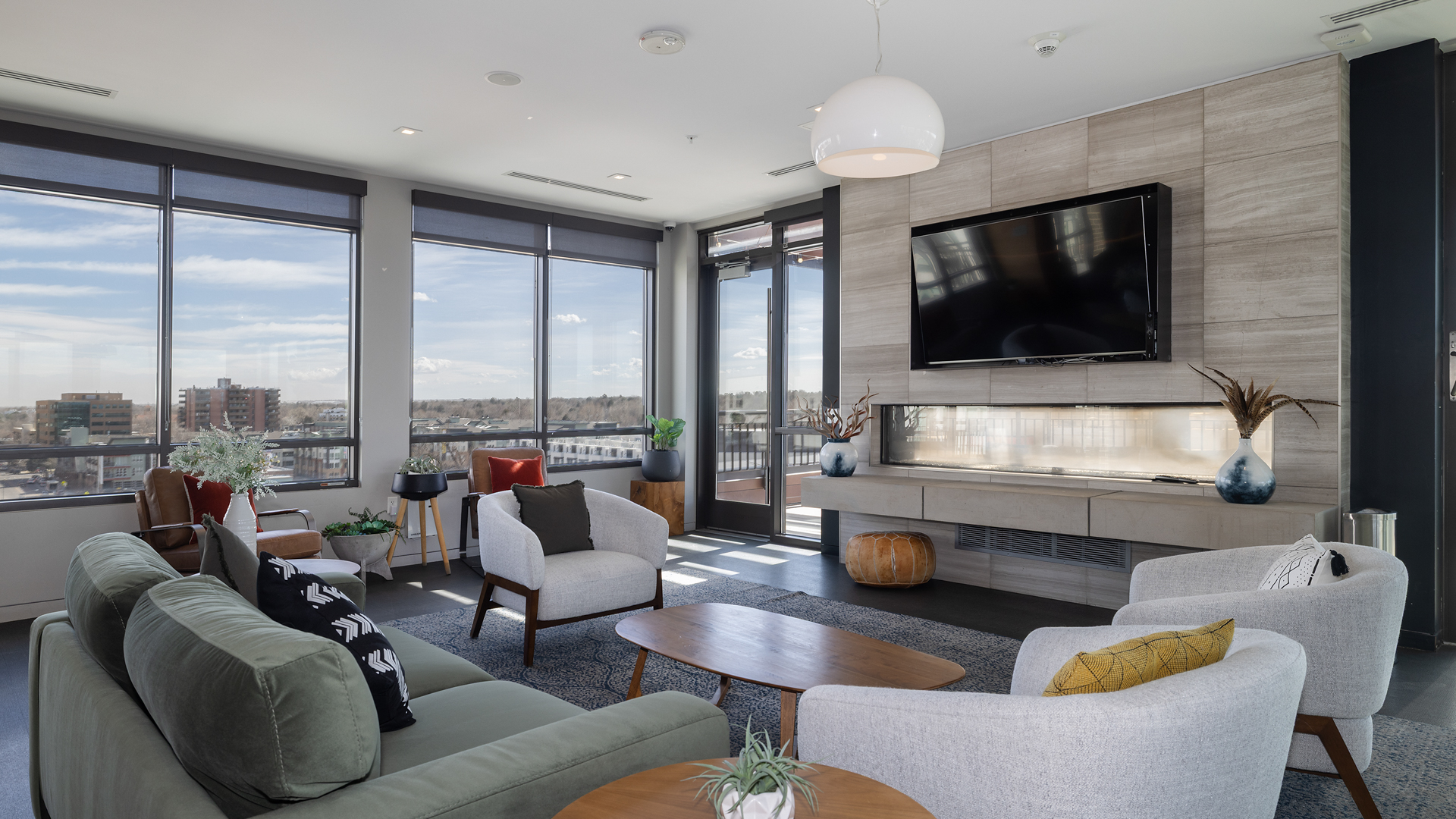 Theo Apartments 2 of 12
