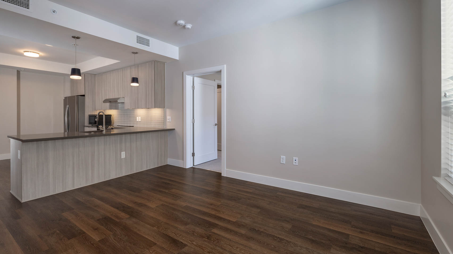 Theo Apartments 3 of 8