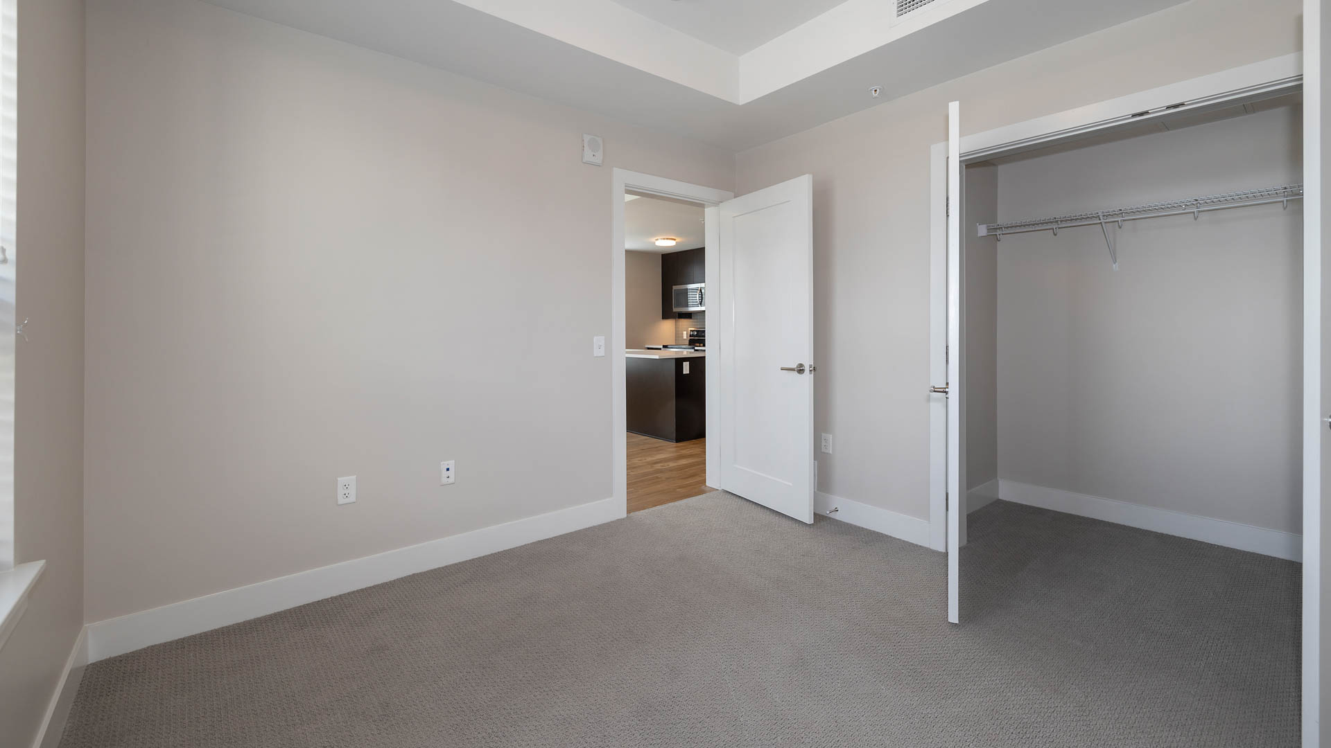 Theo Apartments 5 of 12