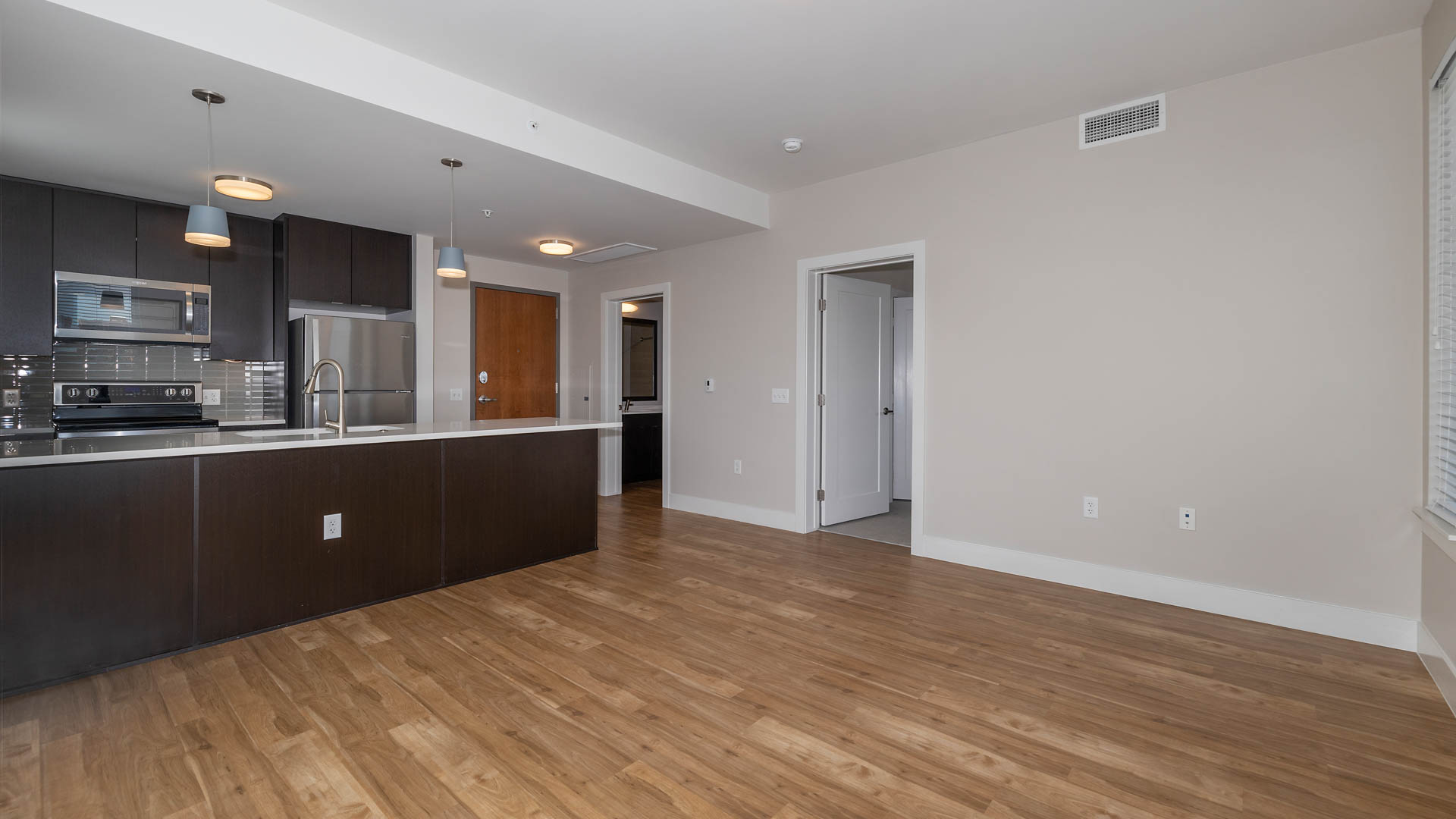 Theo Apartments 8 of 12